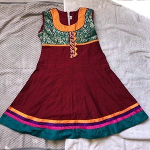 Women’s Old Classic a fashioned Dress - Size 30